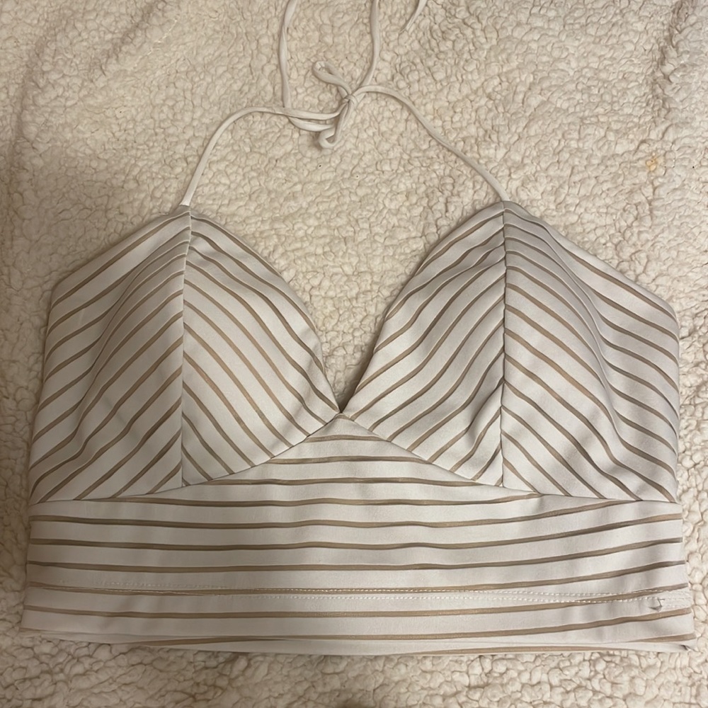 Two piece set - Picture 3 of 8